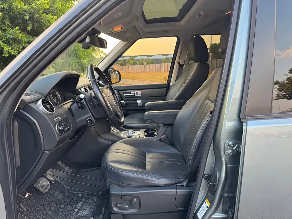 Land Rover Discovery — миниатюра 12
