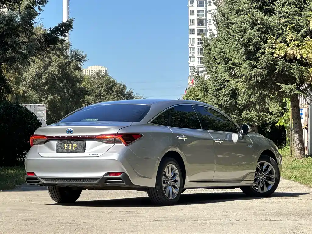 Toyota Avalon — миниатюра 5