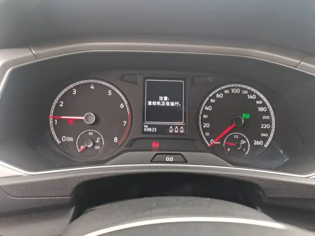 Volkswagen T-Roc — миниатюра 12
