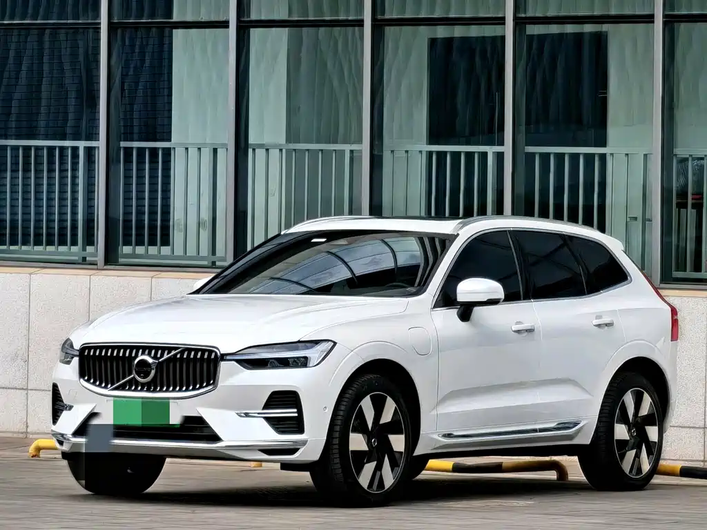 VOLVO XC60 PLUG IN HYBRID
