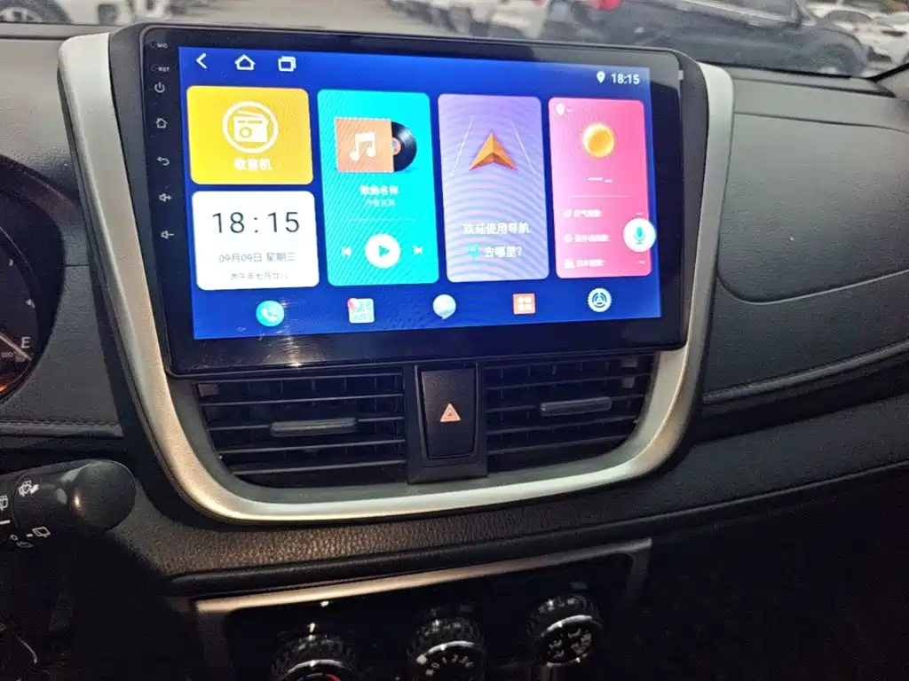 Toyota Yaris L — миниатюра 13