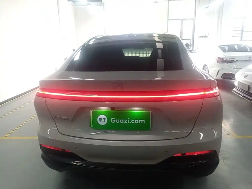 Rising Auto R7