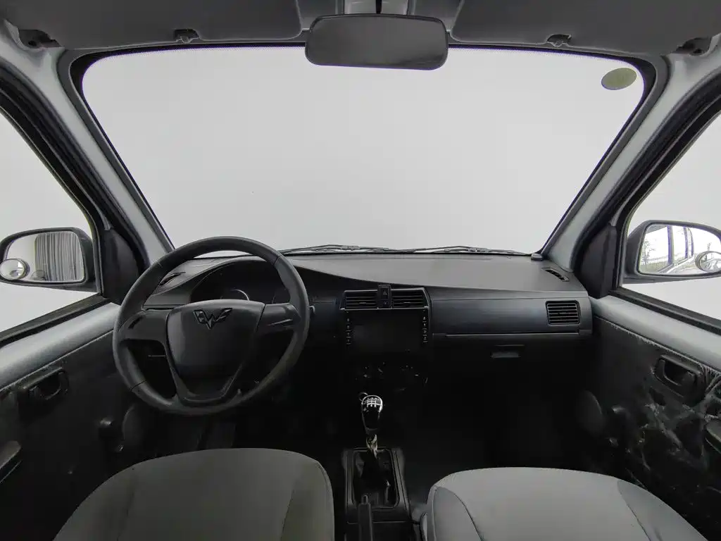 Wuling Rongguang — миниатюра 5