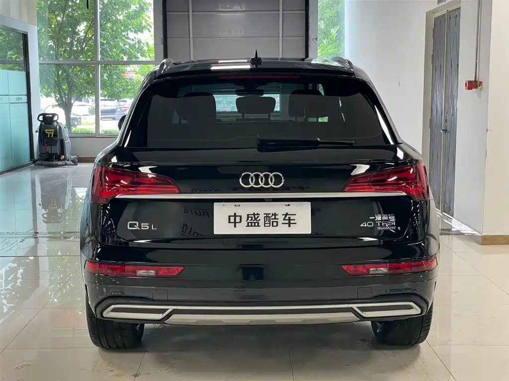 Audi Q5L 2022 40T Luxury