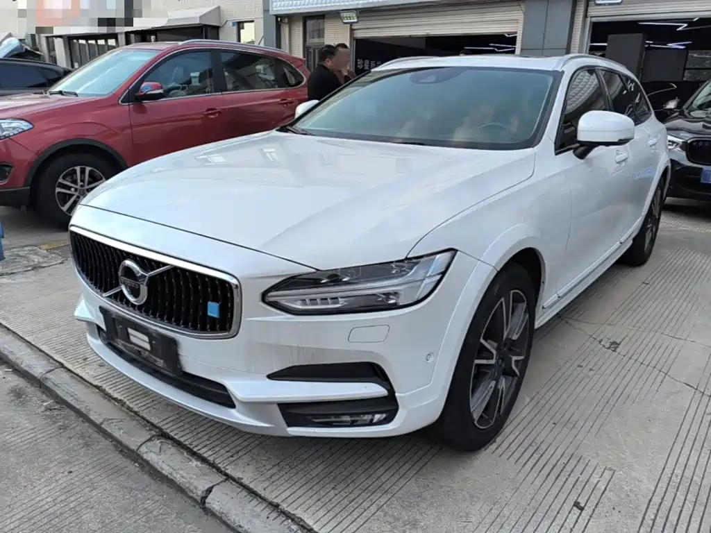 Volvo V90