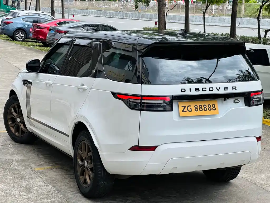 Land Rover Discovery 2018 2.0T SE