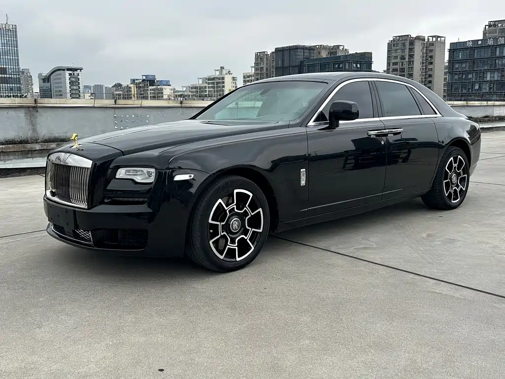 Купить Rolls-Royce Ghost