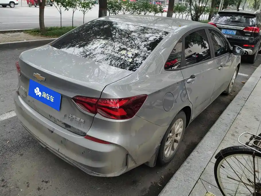 Chevrolet Monza — миниатюра 3