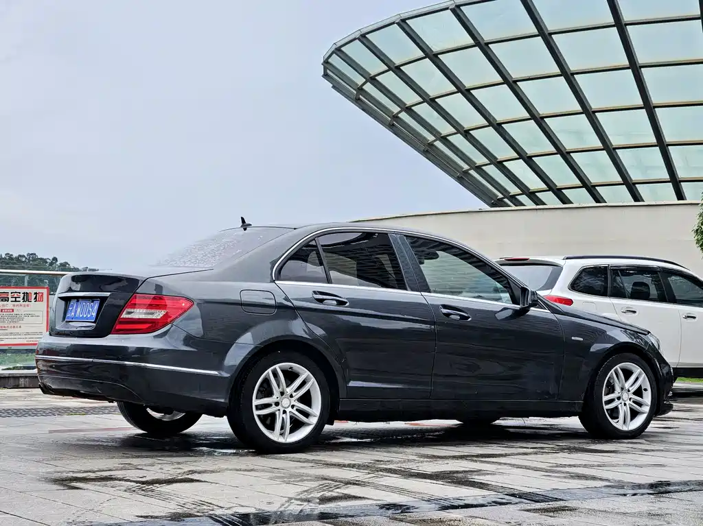 Mercedes-Benz C-Class — миниатюра 8