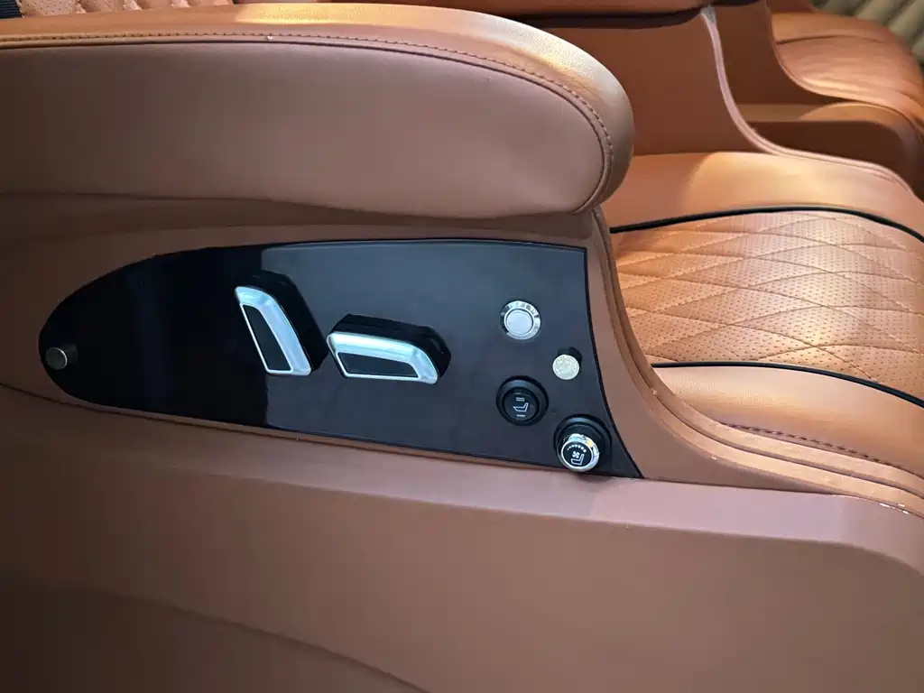 Mercedes-Benz Viano — миниатюра 23