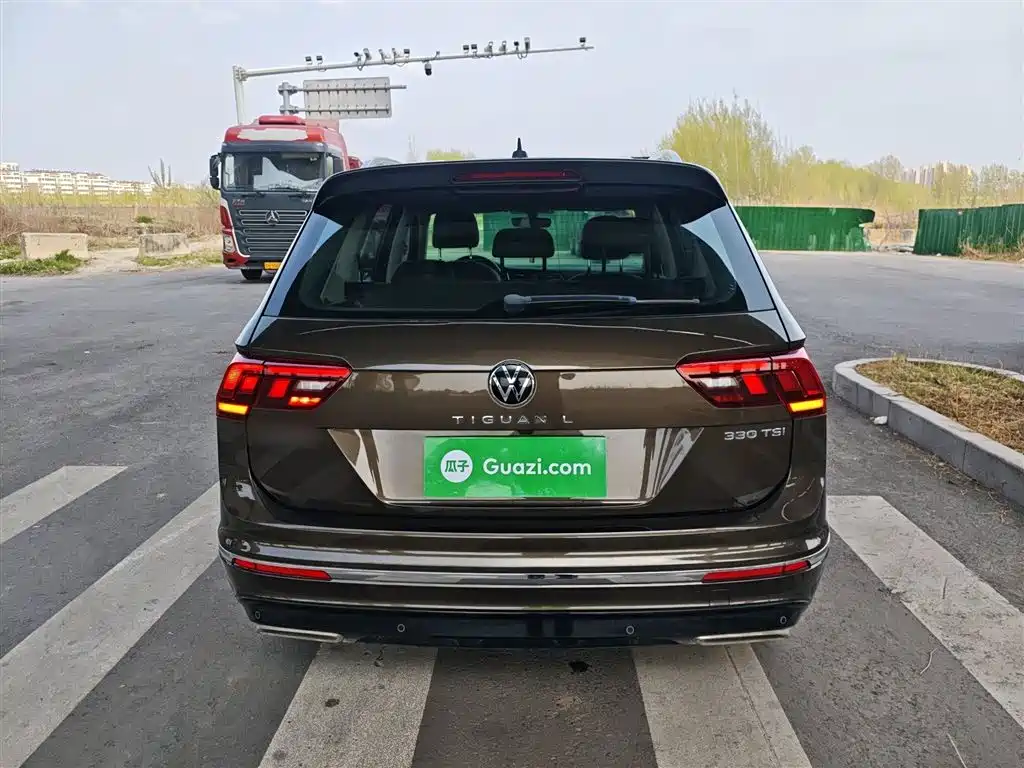 Volkswagen Tiguan L L 2021 330TSI AT R-Line