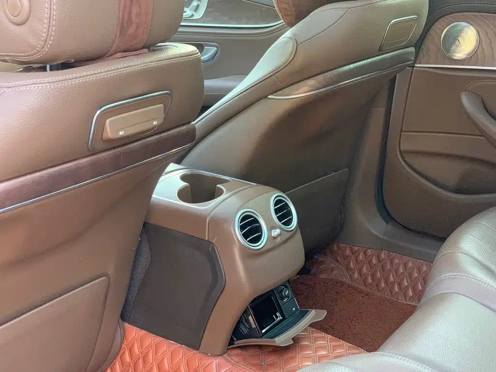 MERCEDES-BENZ E CLASS