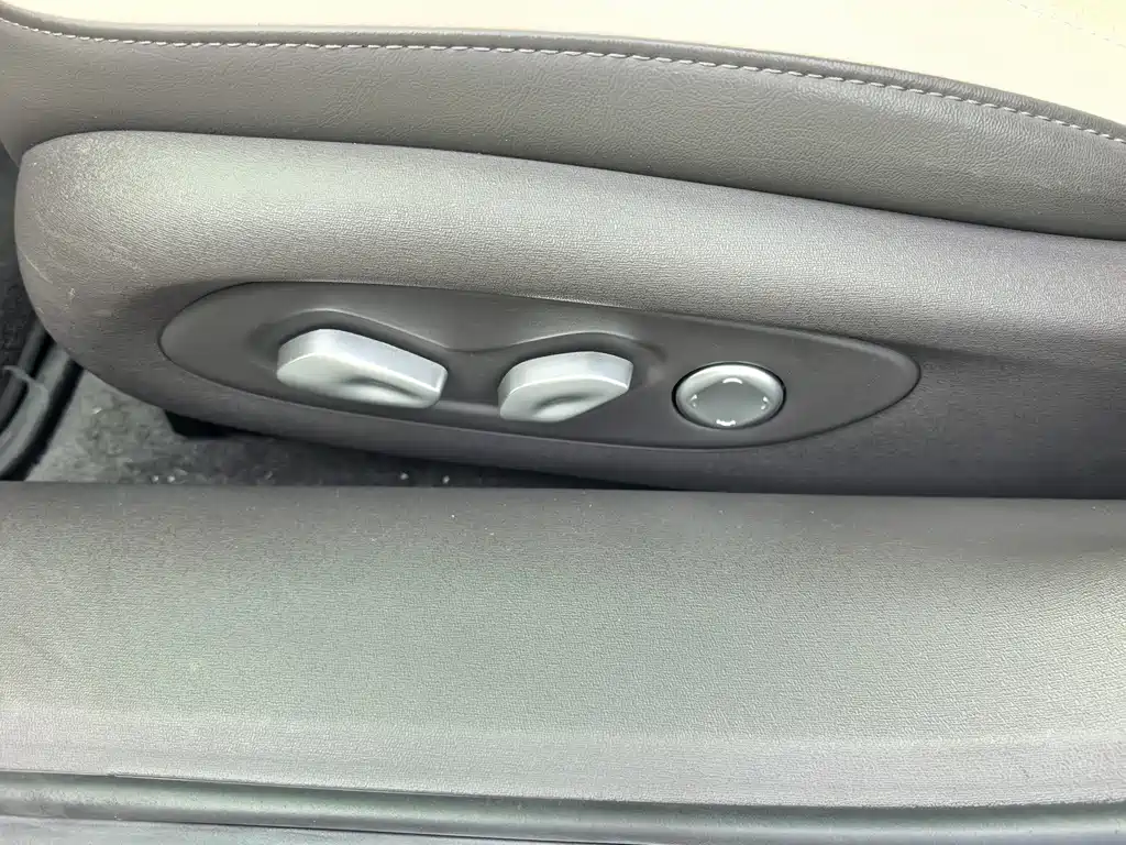 ZHIJI AUTOMOBILE ZHIJI L6