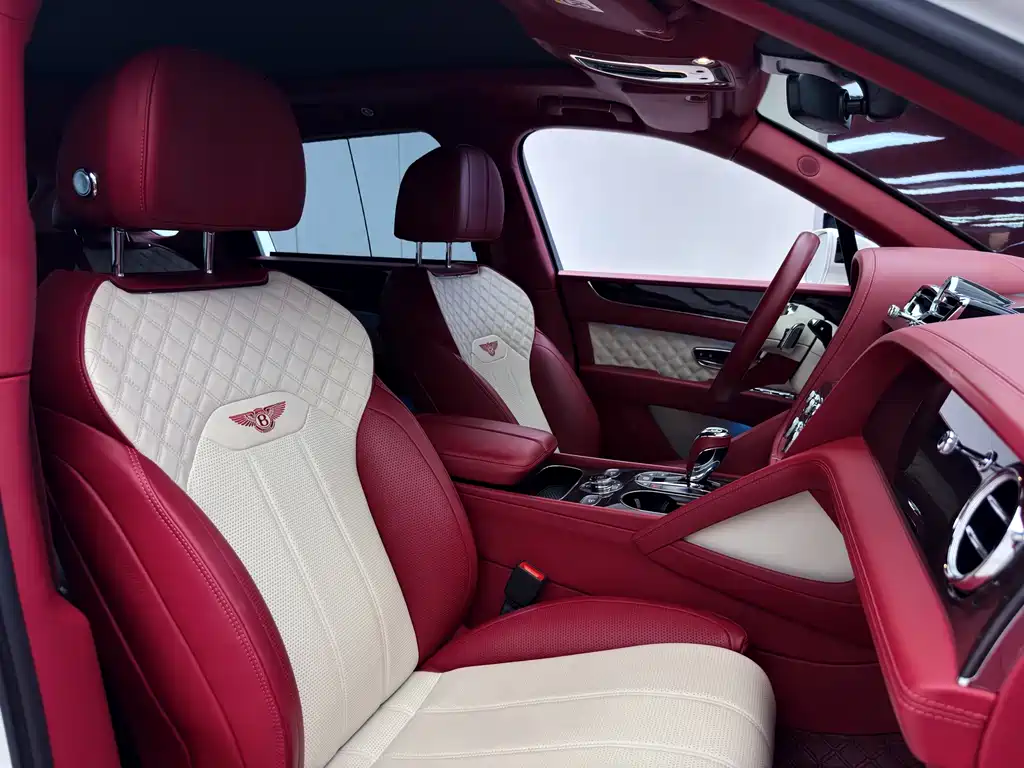 Bentley Bentayga 2021 4.0T V8