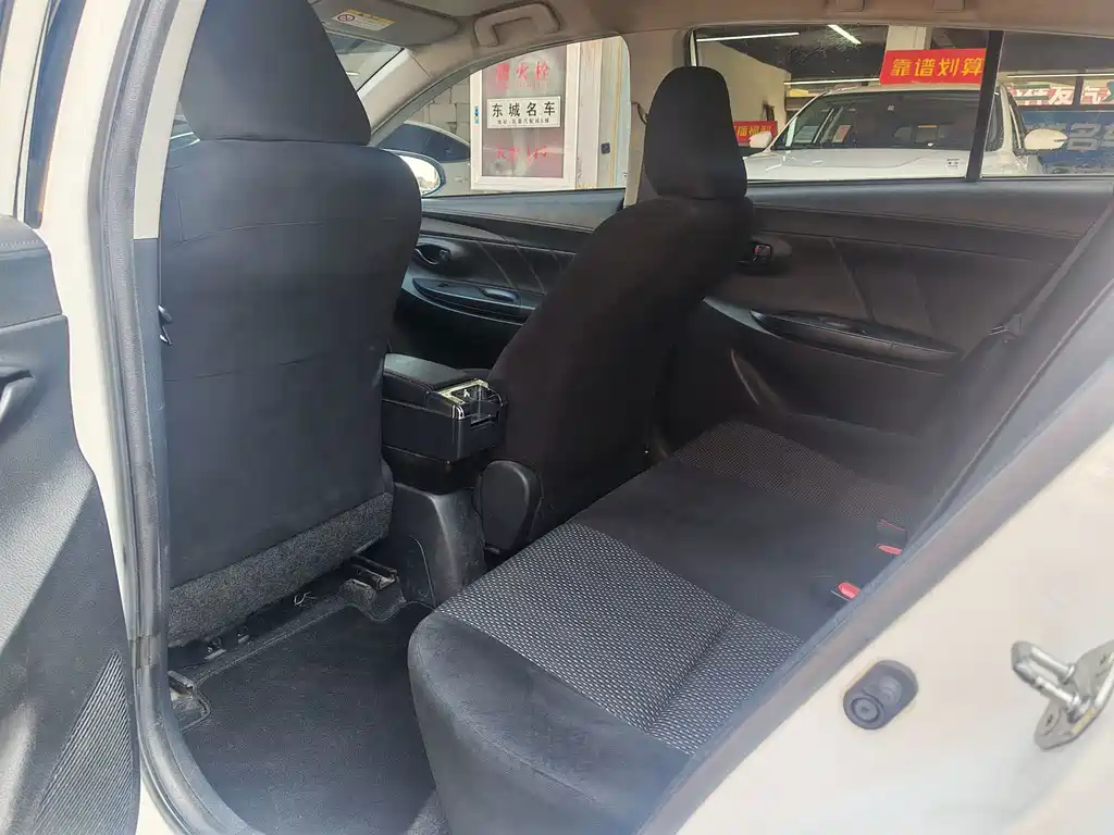 Toyota Vios FS — миниатюра 7
