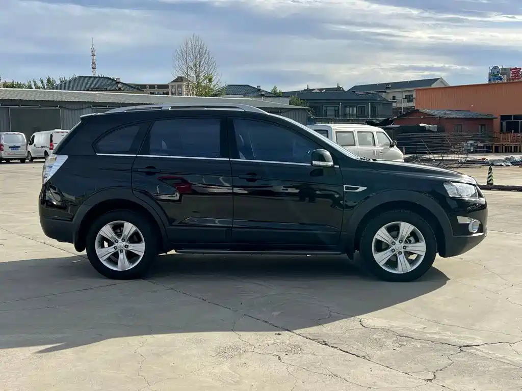 Chevrolet Captiva — миниатюра 6