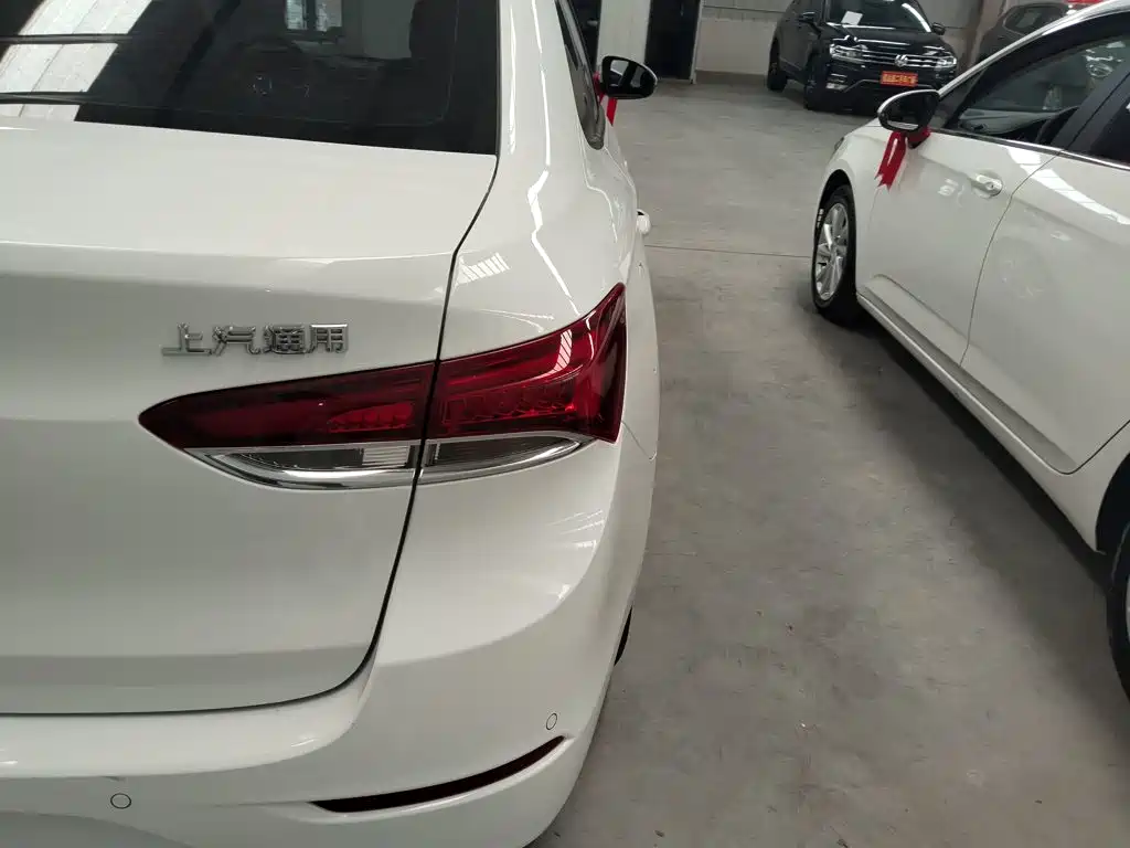 Buick Excelle — миниатюра 8