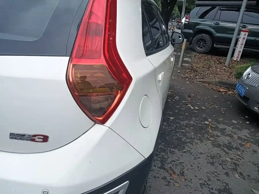 MG 3SW 2015 1.5L AMT Elite
