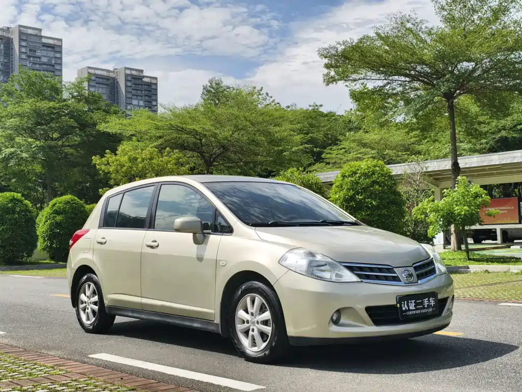 Nissan Tiida 2008 1.6L AT Fashion
