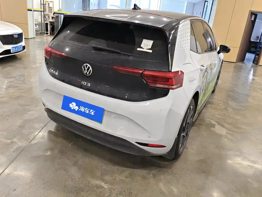 Volkswagen ID.3 — миниатюра 3
