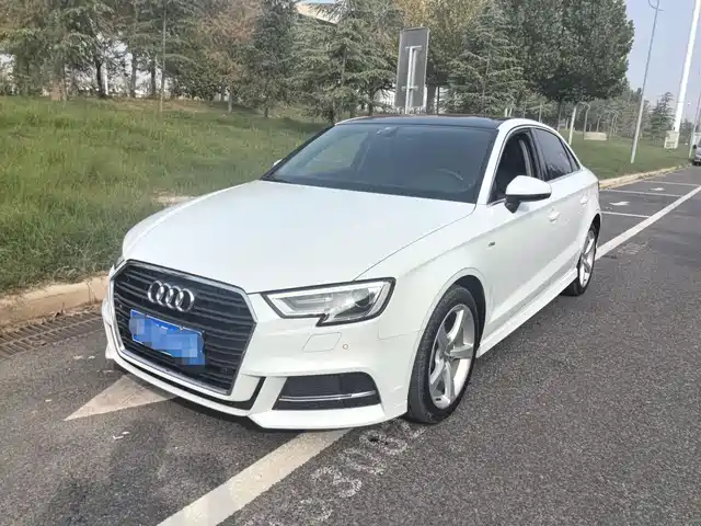 AUDI A3 2018