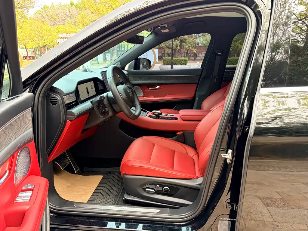 AITO ASK THE WORLD M5