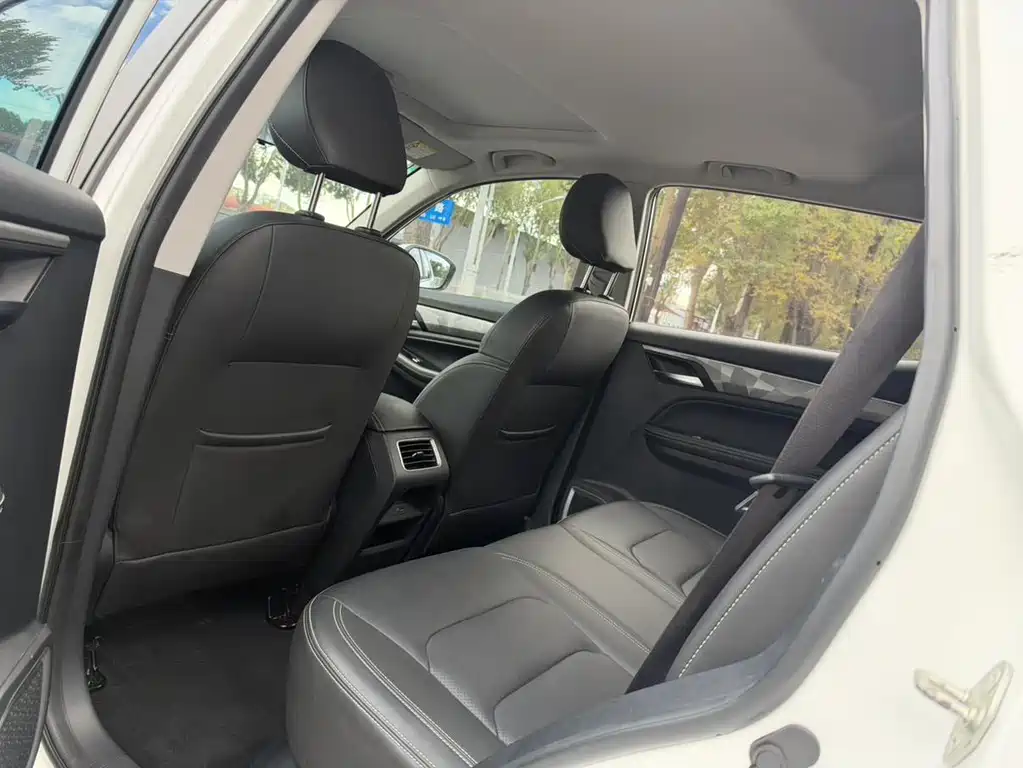 Geely Vision X6 — миниатюра 9