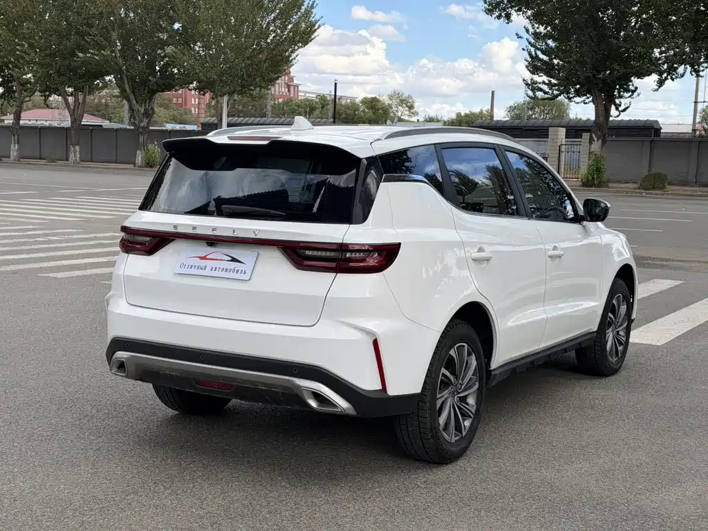 Geely Vision X6 — миниатюра 6