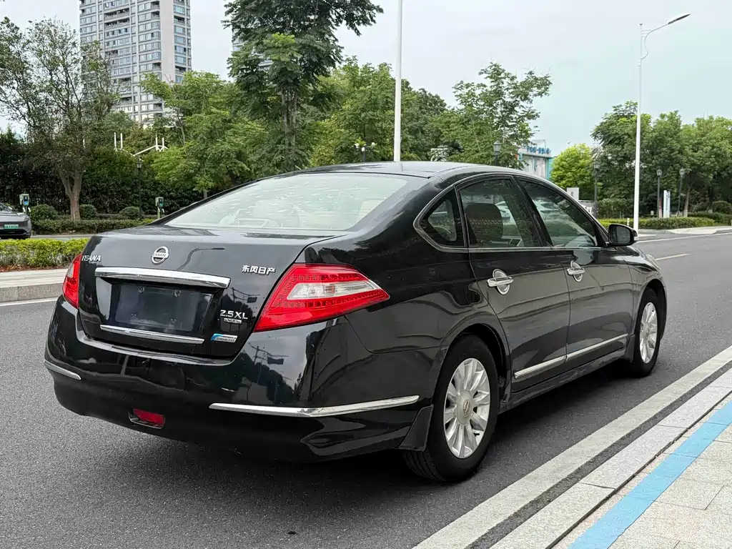 Nissan Teana — миниатюра 5