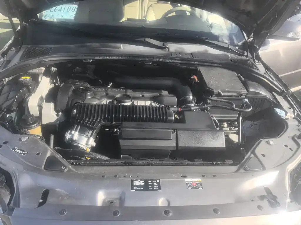 Volvo S80L 2009 2.5T