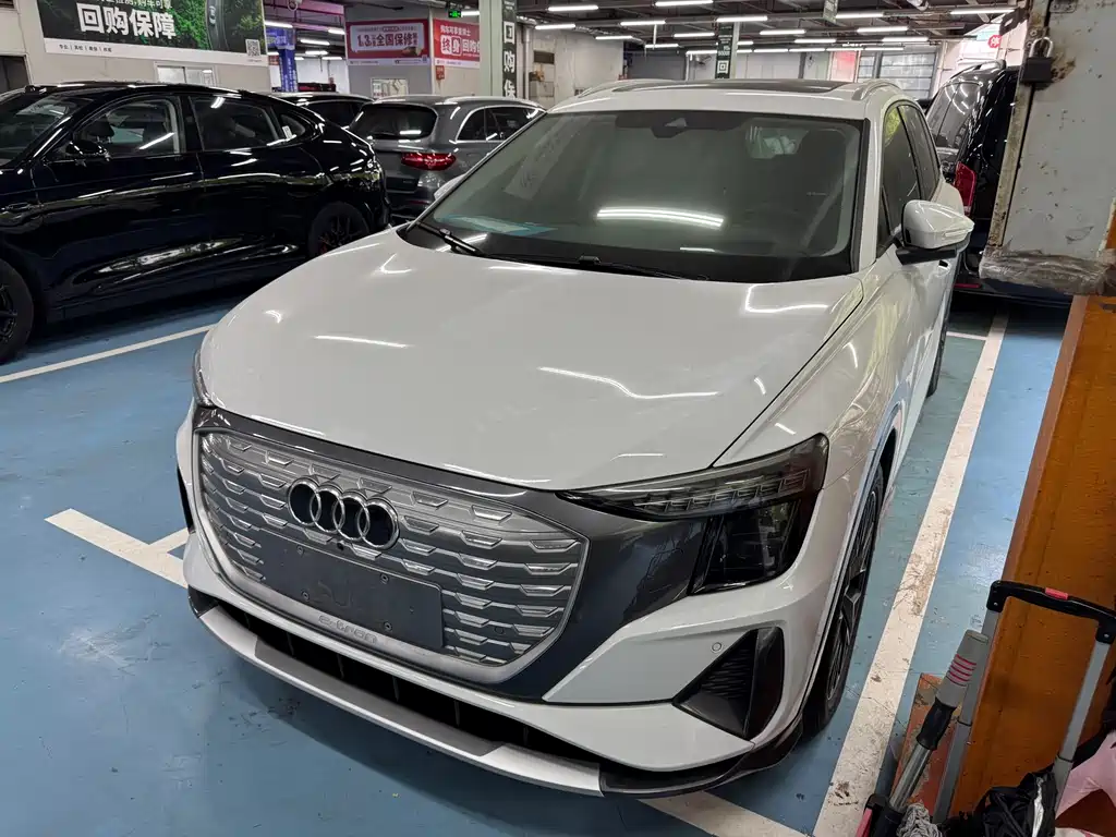 Audi Q5 e-tron 2025