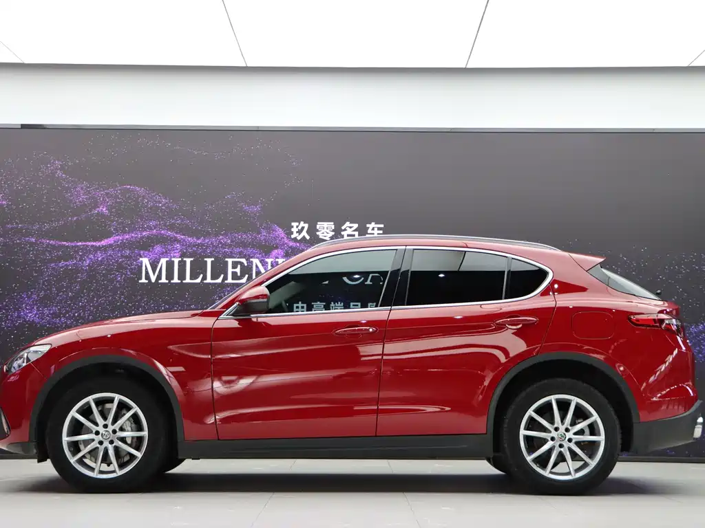 Alfa Romeo Stelvio — миниатюра 7
