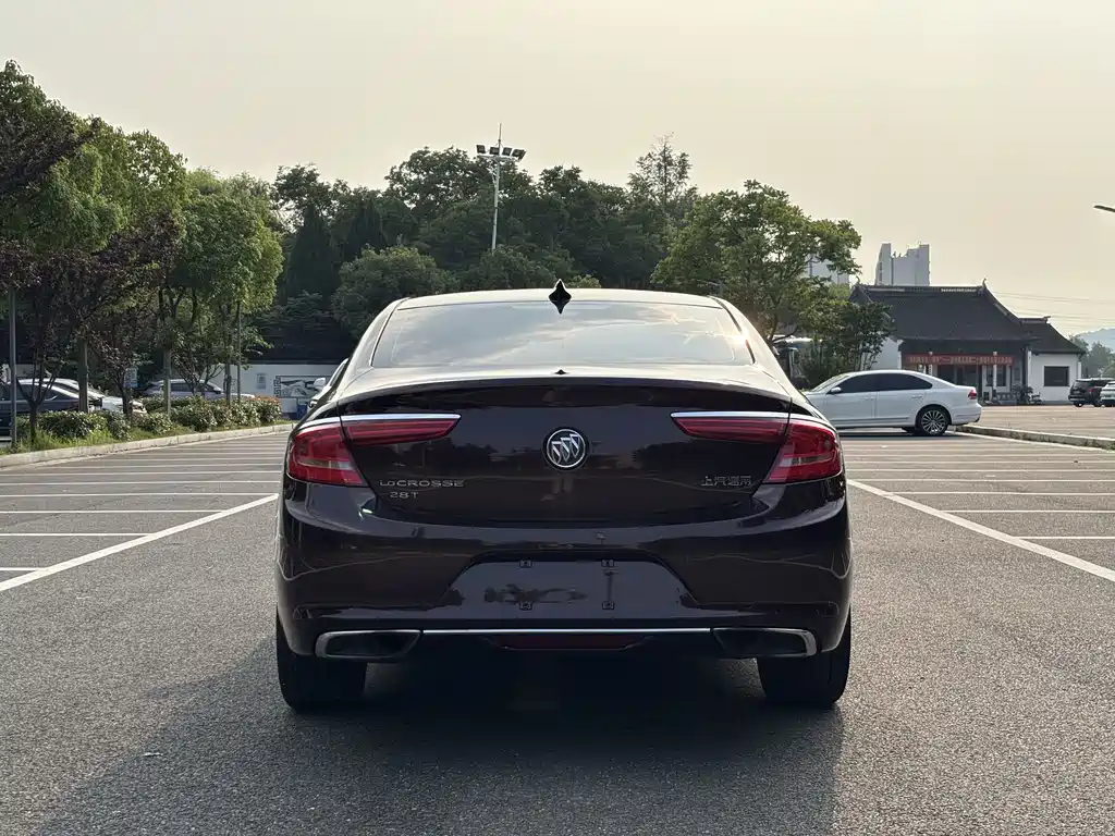 Buick LaCrosse 2018 28T Avenir