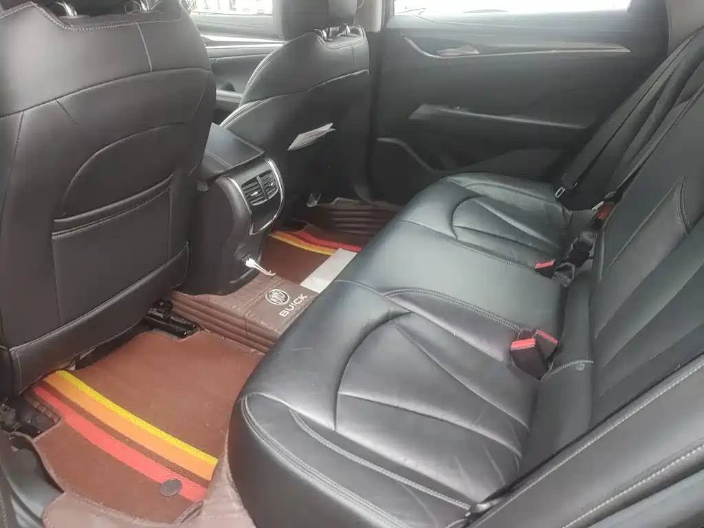 Buick LaCrosse — миниатюра 8
