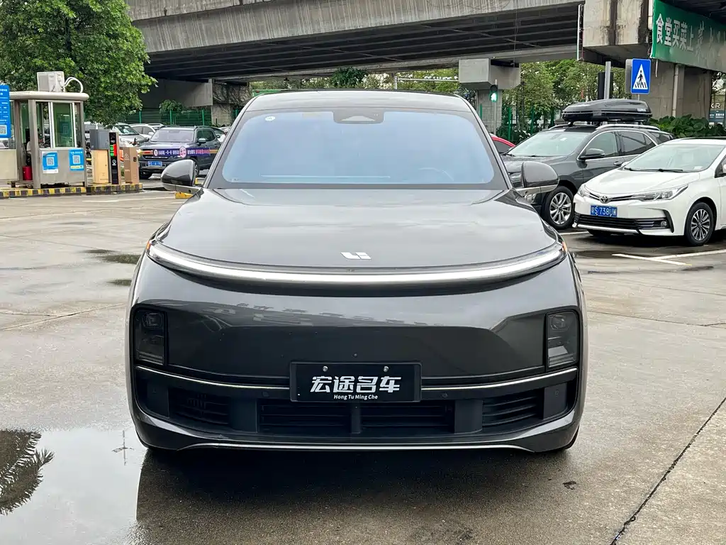Li Auto L8 2024 Pro