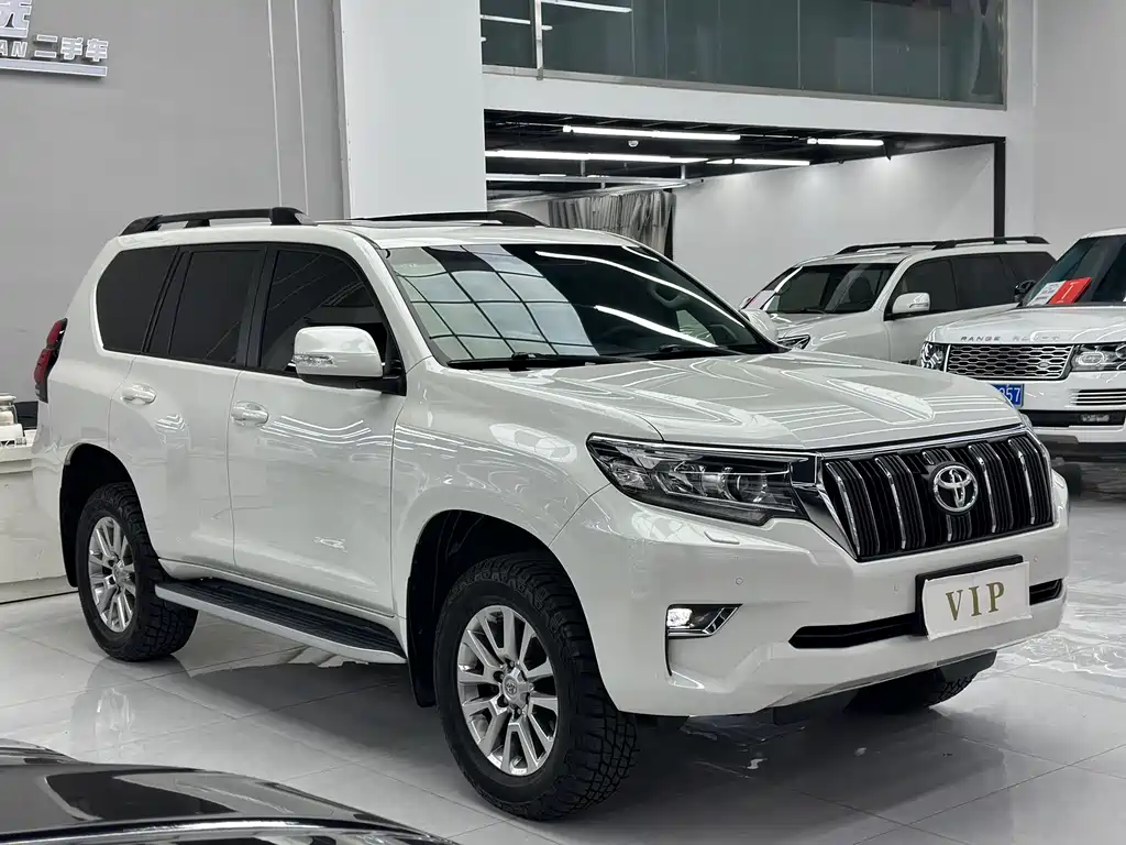TOYOTA PRADO