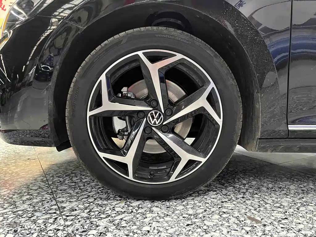Volkswagen Passat — миниатюра 14