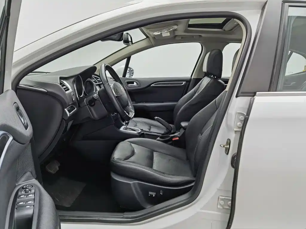 Citroen C4L — миниатюра 10
