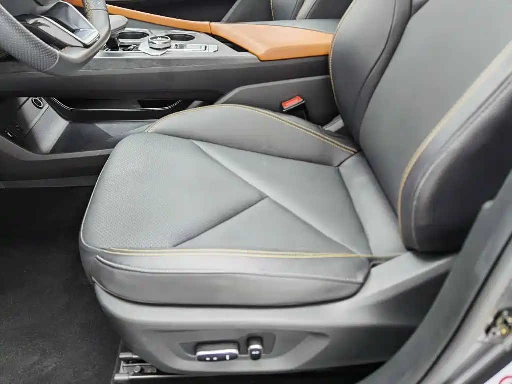 Changan UNI-V iDD — миниатюра 20