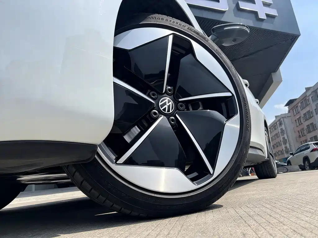 Volkswagen ID.3 — миниатюра 7