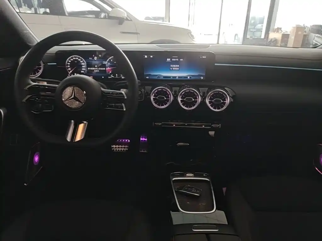 Mercedes-Benz CLA 2024 CLA 200