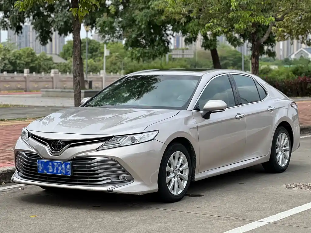 Toyota Camry 2019