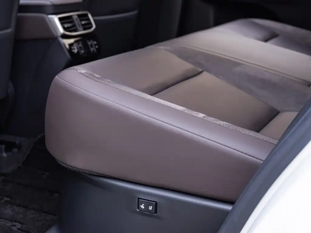 Lexus RX New Energy — миниатюра 22