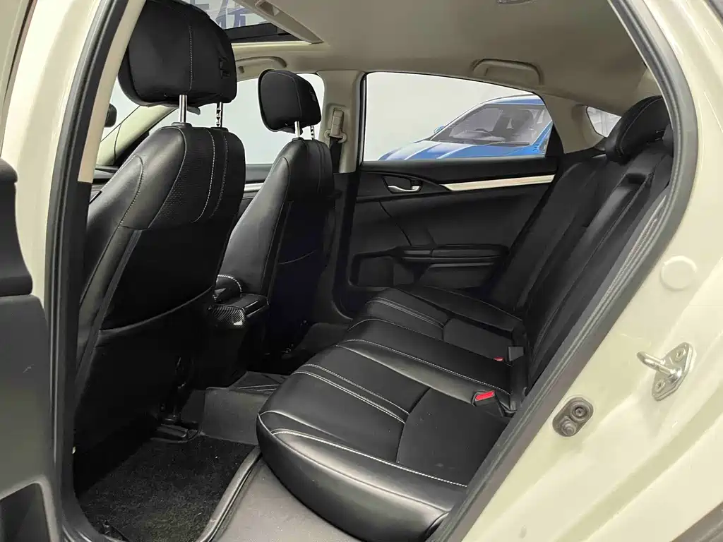 Honda Civic — миниатюра 13