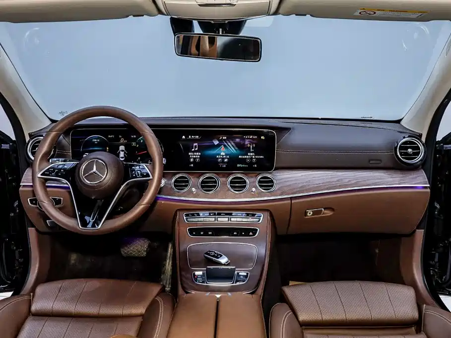 Mercedes-Benz E-Class — миниатюра 27