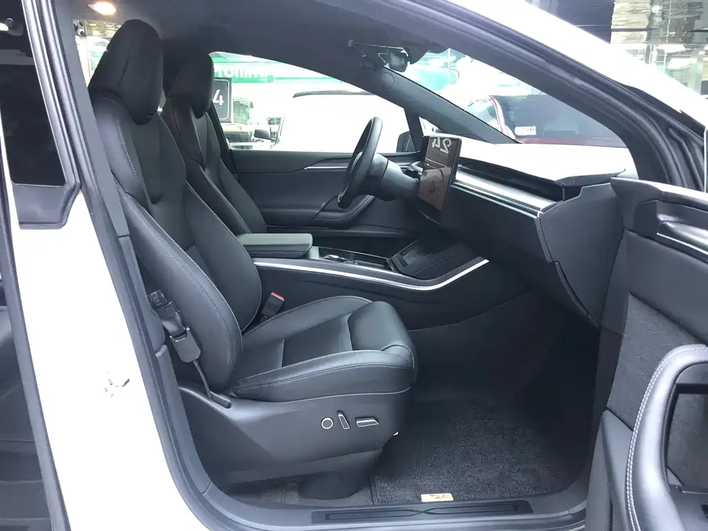 Tesla Model X — фотографии объявления, Фото 12