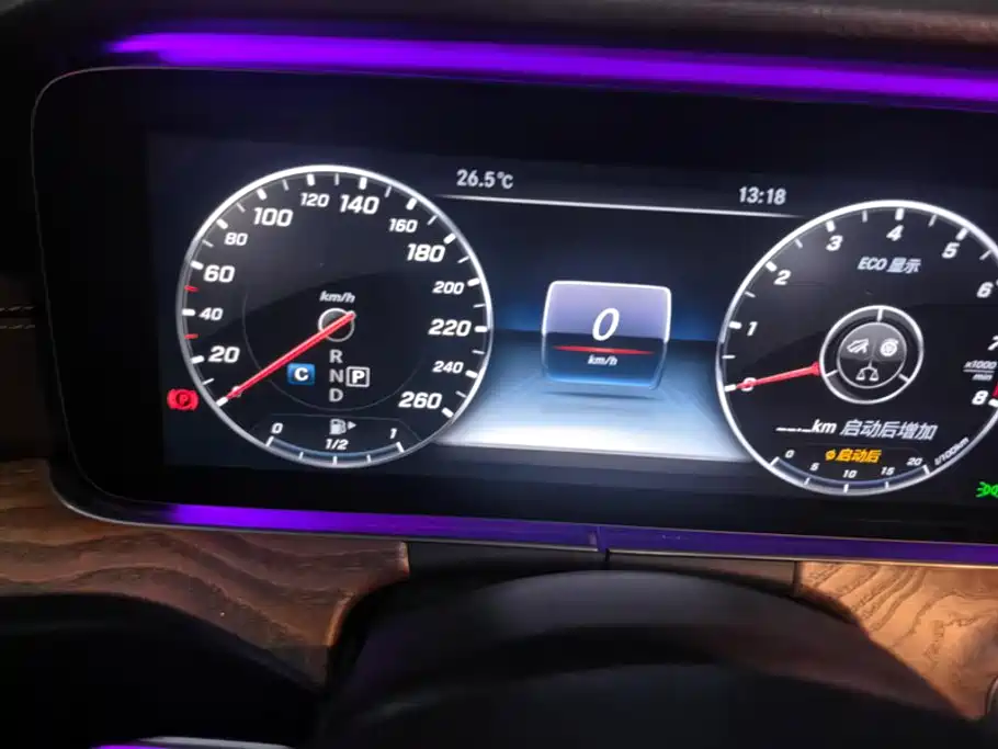 Mercedes-Benz E-Class — миниатюра 14
