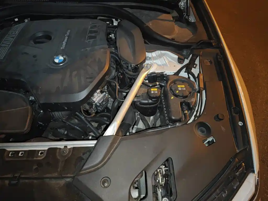 BMW 5 Series — миниатюра 21