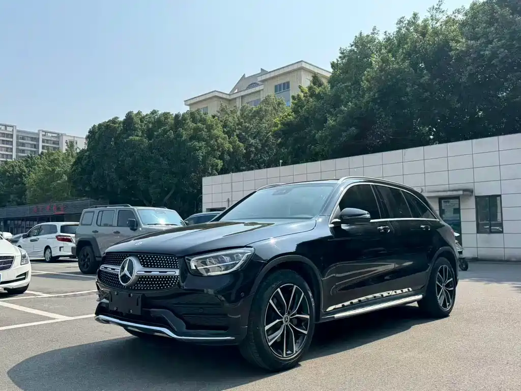 Купить Mercedes-Benz GLC