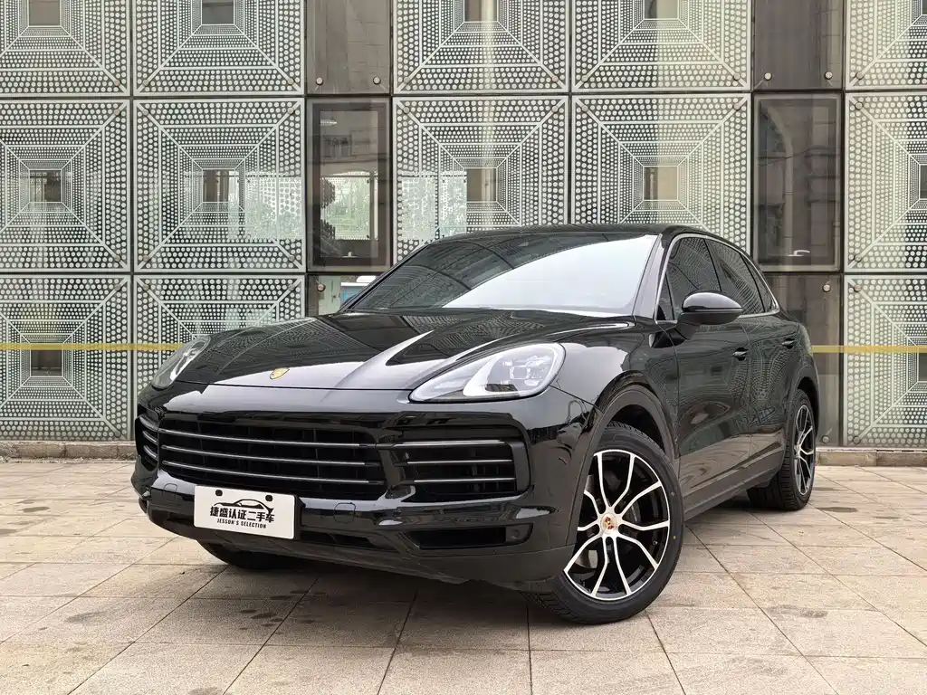 Porsche Cayenne 2022